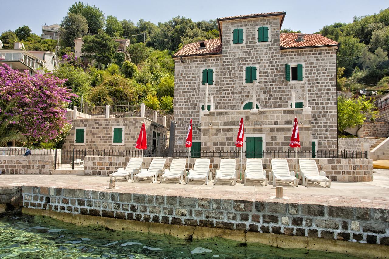 Apartments Barizon Lustica Exterior photo