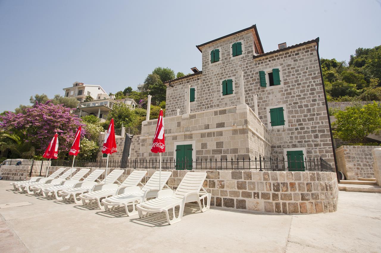 Apartments Barizon Lustica Exterior photo