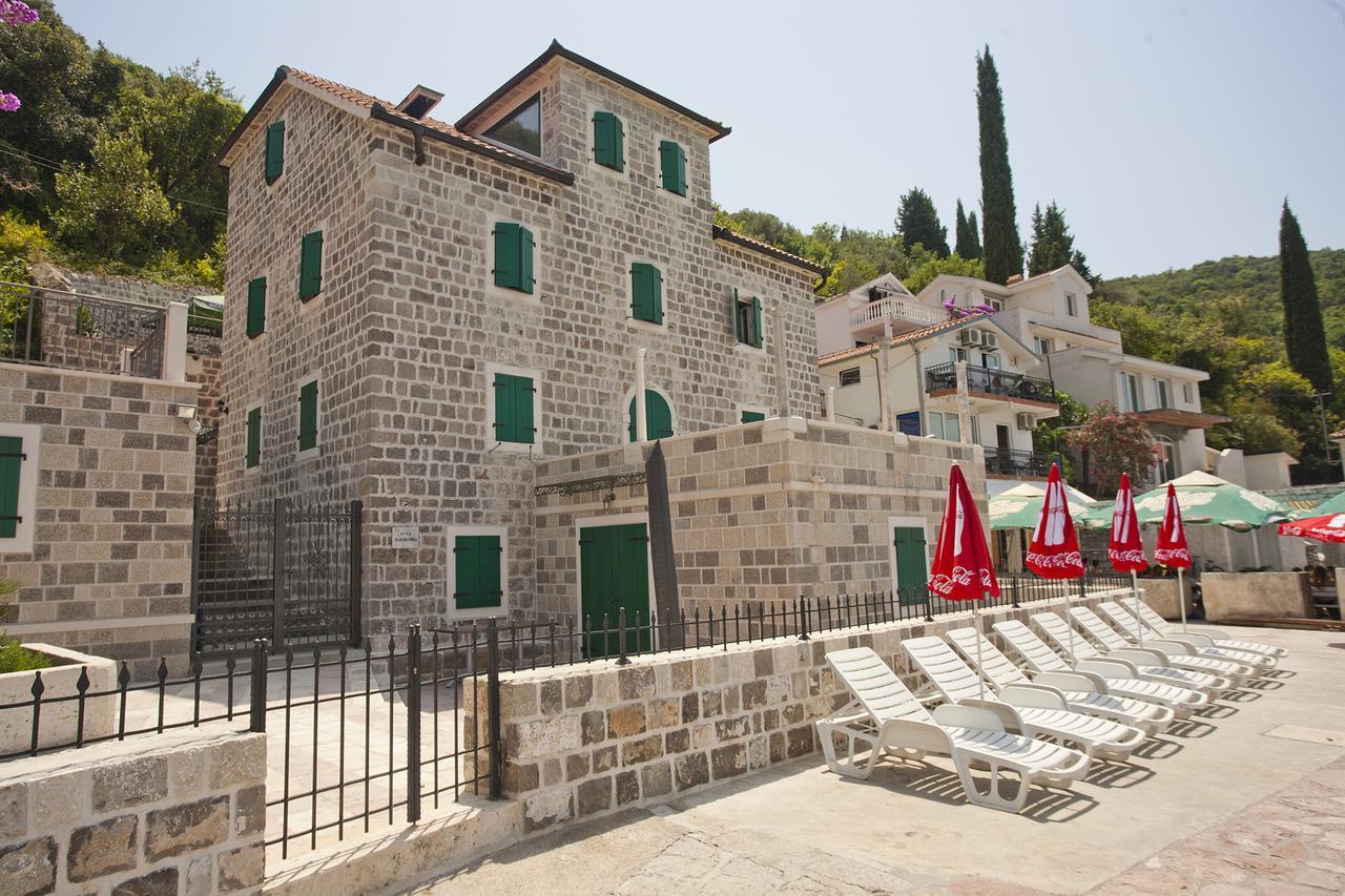 Apartments Barizon Lustica Exterior photo